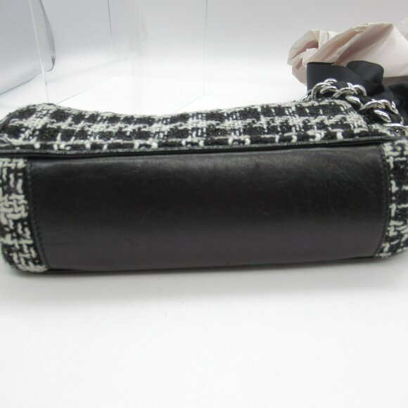 My Flat in London "Colette” Hand Bag w/Bow Black & White Chevron Tweed #H62153 - Picture 7 of 9
